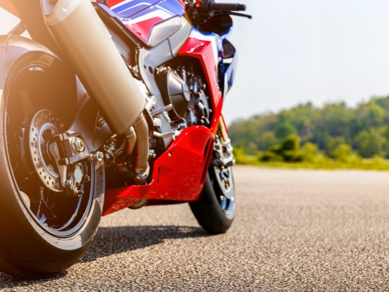 Patente A senza limiti o A3: praticità o adrenalina?